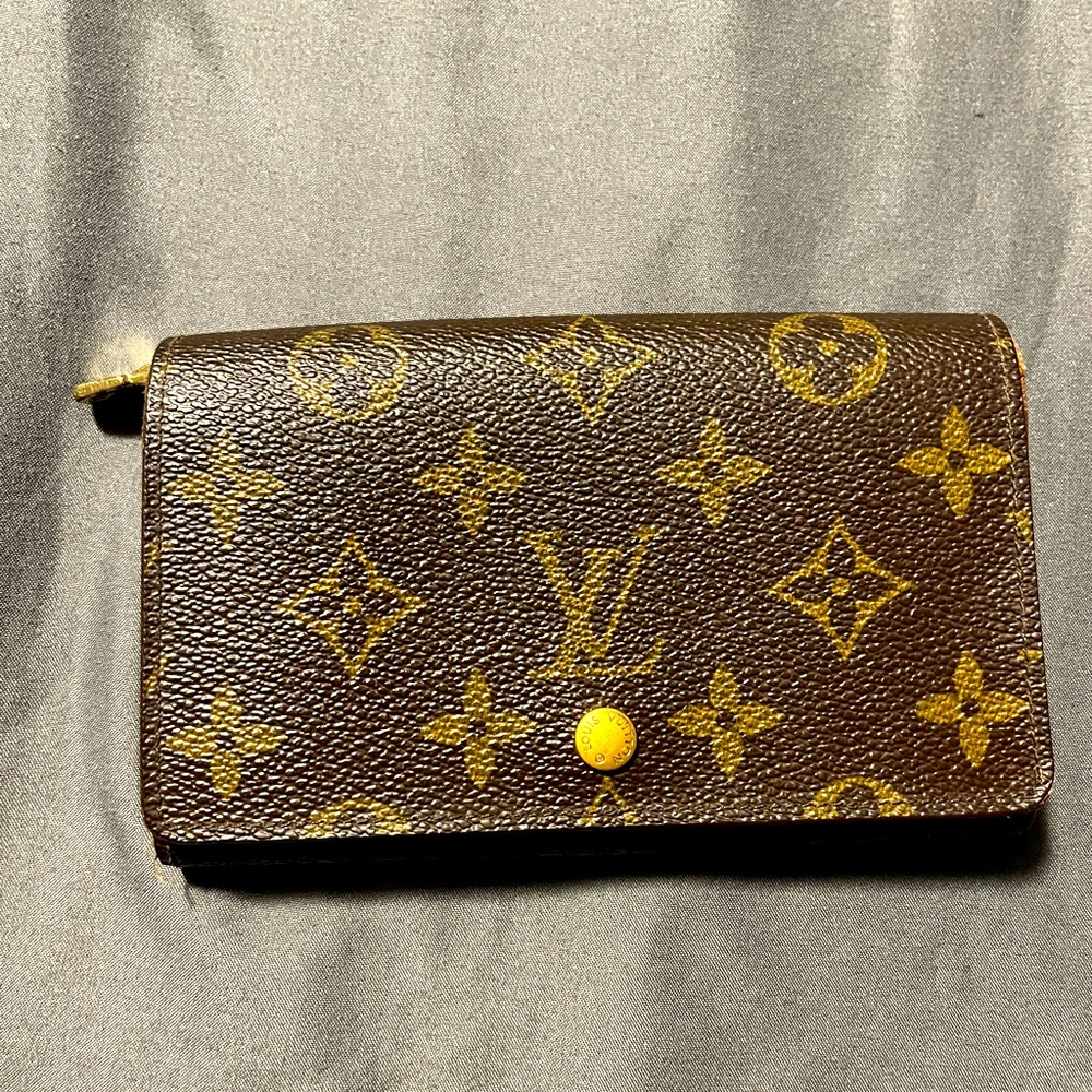 Louis Vuitton Vintage Monogram Wallet